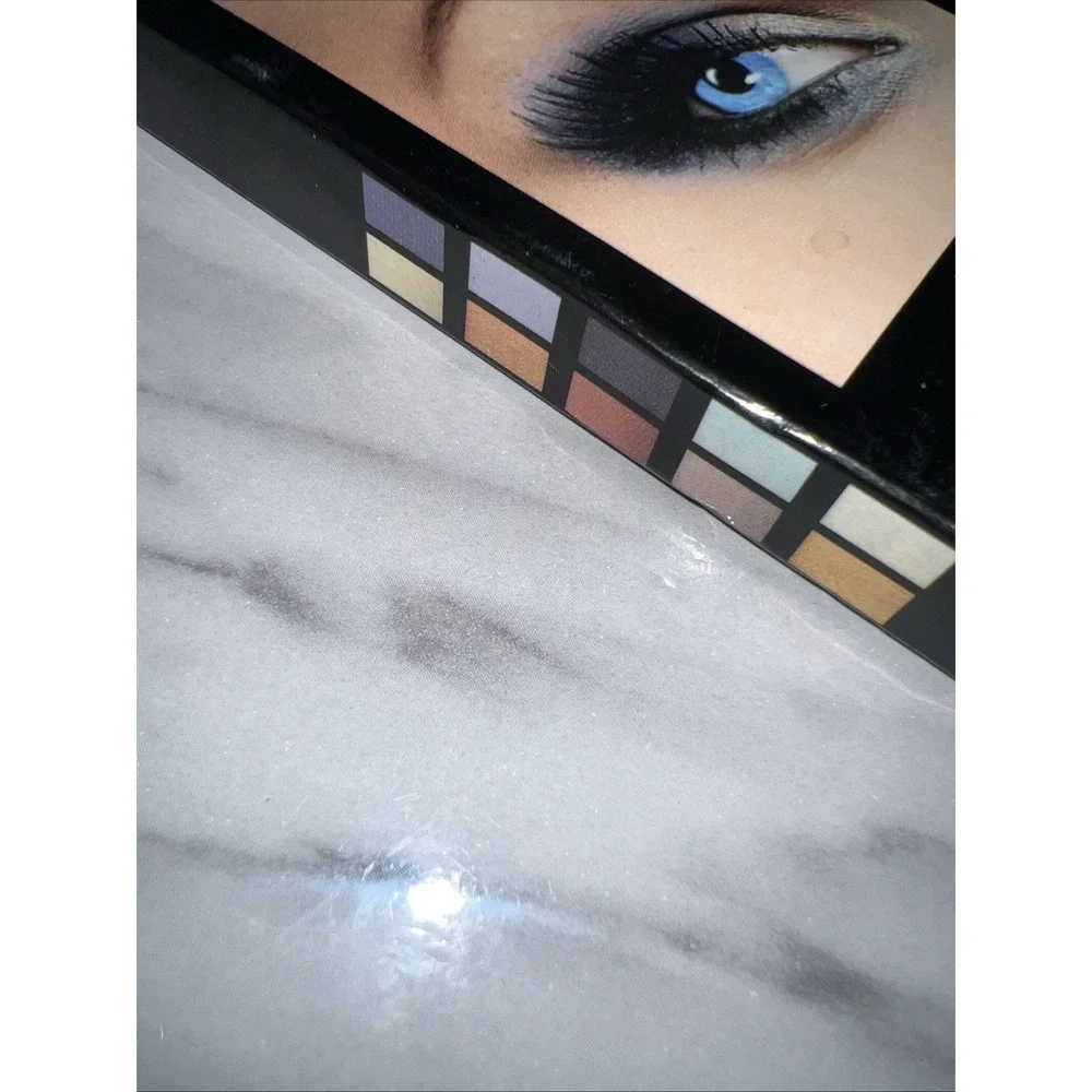 NYX SEXY BLUE EYES Eyeshadow Palette ~ ESP10CECBL FOR YOUR EYES ONLY COLOR